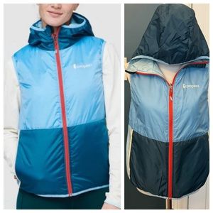 Blue Colorblock Puffer Vest by Cotopaxi